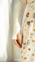 Cargar imagen en el visor de la galería, Gardenia shirt - TRISKEL