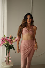 Cargar imagen en el visor de la galería, SMELL THE FLOWERS TOP - TRISKEL