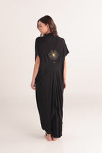 Cargar imagen en el visor de la galería, Aura capa
