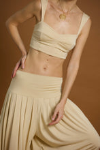 Load image into Gallery viewer, EXPANSIÓN PANT BUTTER - TRISKEL
