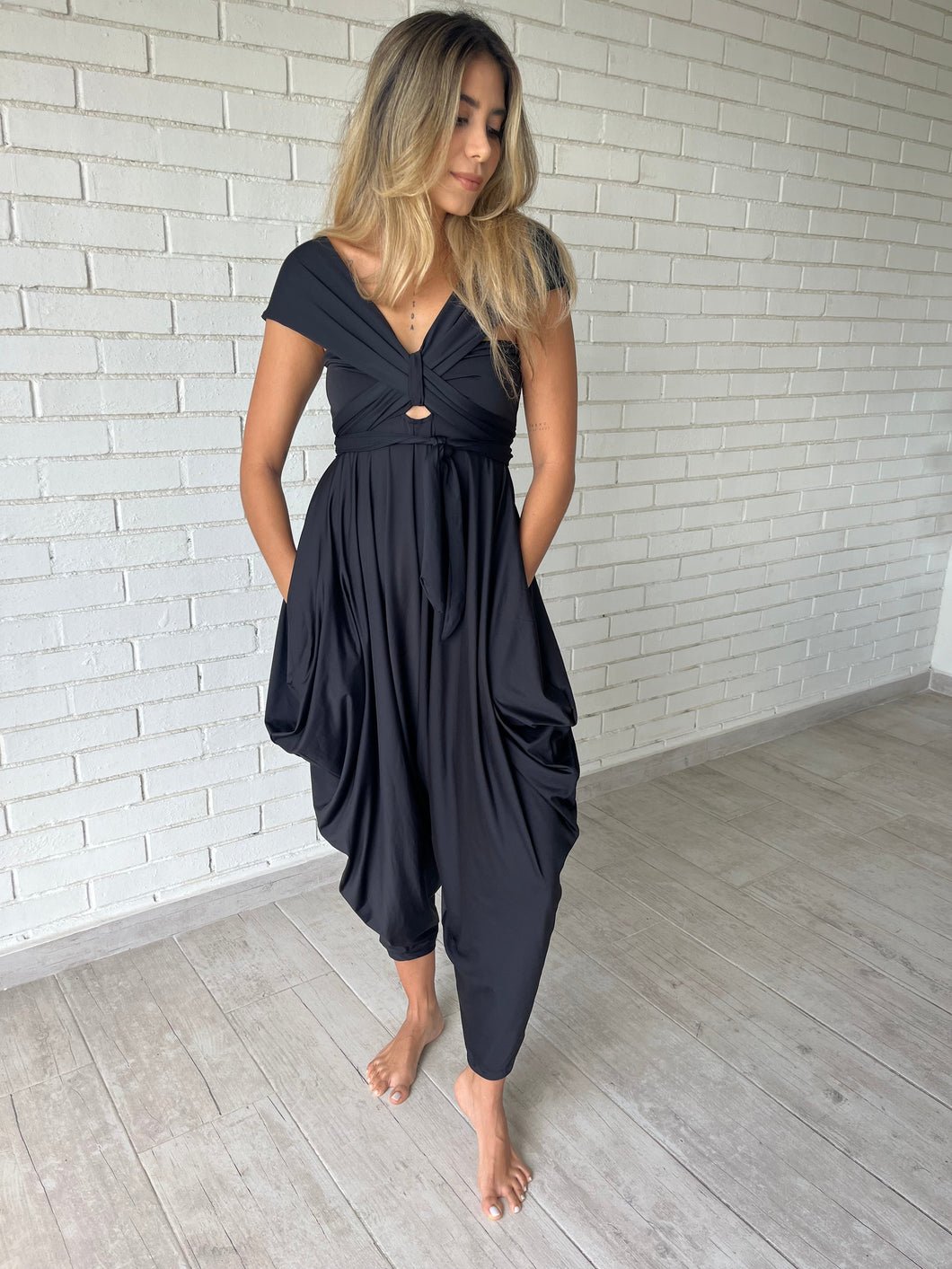 LUNA INVERTIDA JUMPSUIT - TRISKEL