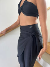 Cargar imagen en el visor de la galería, LUNA NUEVA LEGGINGS - TRISKEL
