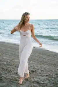 Enterizo deportivo mujer Calm Jumpsuit color ivory Triskel Active